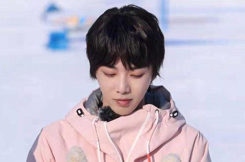 圈内爆料男星有哪些人,圈内爆料，男星那些鲜为人知的人生故事